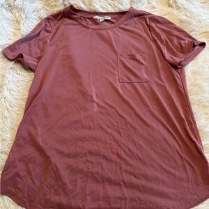 Green Envelope Dusty Rose Short Sleeve Tee